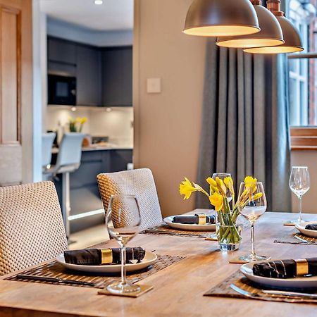 Shrewsbury Townhouse - Free Parking 빌라 외부 사진